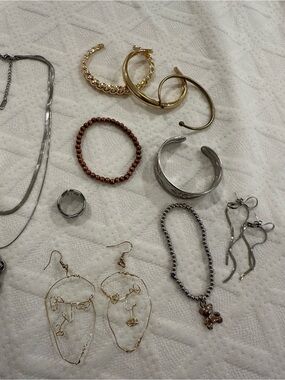 13 Piece Mixed Metal Jewelry Lot Necklaces Bracelets Earrings Ring